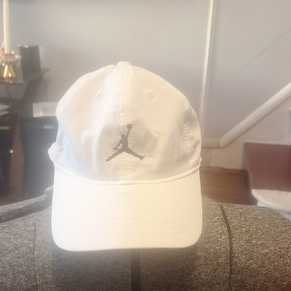 Jordan White Jumpman Embroidered Cap